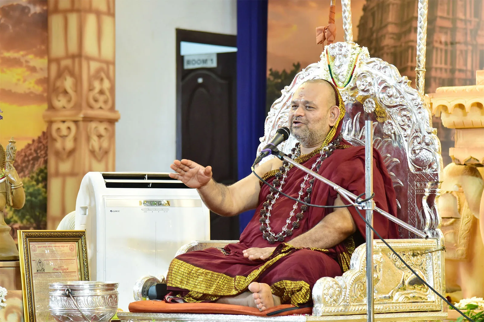 ಕರಾವಳಿಯಲ್ಲಿ ಮಠ ನಿರ್ಮಾಗೊಂಡಿದ್ದರಿಂದ ಮಠ ಎತ್ತರಕ್ಕೆ ಬೆಳೆದಿದೆ – ಕಾಳಹಸ್ತೇಂದ್ರ ಸರಸ್ವತೀ ಸ್ವಾಮೀಜಿ