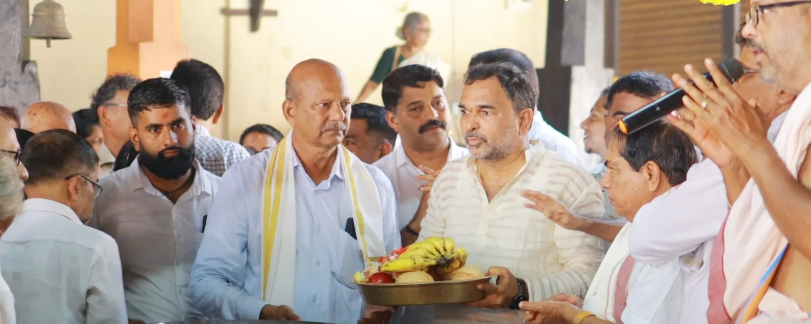 ಬಾರ್ಕೂರಿನ ಕೋಟೆಕೇರಿ ಶ್ರೀ ಪಂಚಲಿಂಗೇಶ್ವರ ದೇವಸ್ಥಾನ ಜೀರ್ಣೋದ್ಧಾರಕ್ಕೆ ಮುಷ್ಟಿ ಕಾಣಿಕೆ ಸಮರ್ಪಣೆ