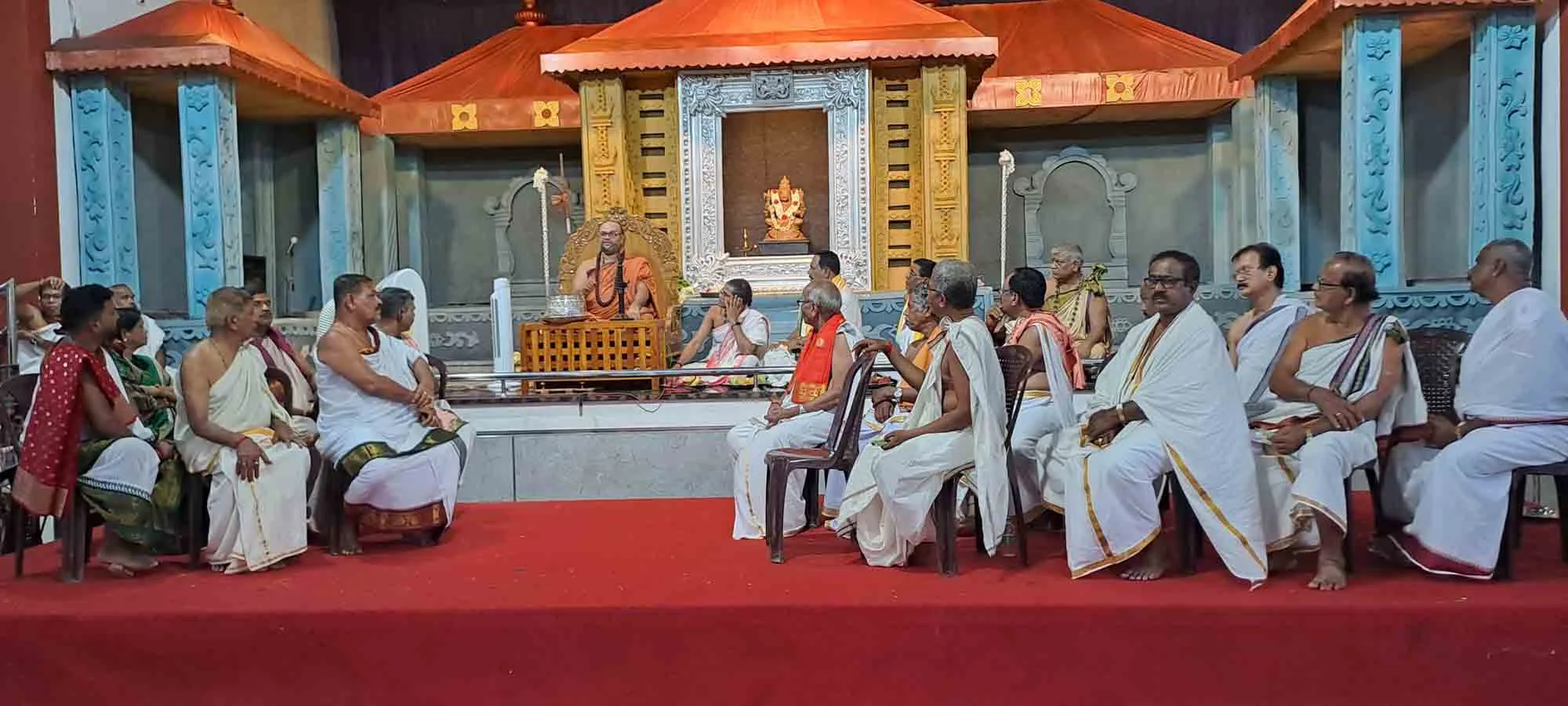 ಶಾಸ್ತ್ರ ಸಹಿತ ಶಿಲ್ಪ ತರಬೇತಿ ಕೇಂದ್ರ ಆರಂಭಿಸುವ ಗುರಿ ಇದೆ – ಶ್ರೀ ಶ್ರೀ ಕಾಳಹಸ್ತೇಂದ್ರ ಸರಸ್ವತೀ ಮಹಾಸ್ವಾಮೀಜಿ,         ಪಡುಕುತ್ಯಾರಿನಲ್ಲಿ ಜಗದ್ಗುರುಗಳ ಜನ್ಮ ವರ್ಧಂತ್ಯುತ್ಸವ